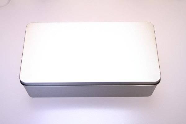 Metalen doos met slipdeksel